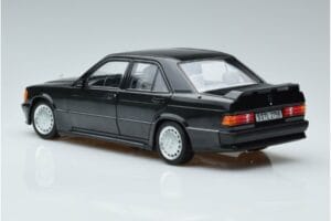 Mercedes 190 E 2.3-16 Cosworth W201 Norev 1:18 183830 Métal Moulé — image 6 sur 7