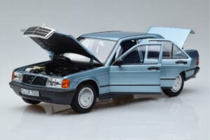 Mercedes 190E W201 Bleu Clair Norev 1:18 183828 Métal Moulé — image 2 sur 7