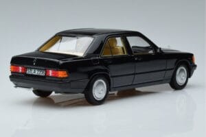 Mercedes 190 E W201 Édition Limitée Norev 1:18 183823 Métal Moulé — image 3 sur 10