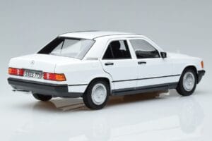 Mercedes 190 E W201 Blanc Norev 1:18 183820 Métal Moulé — image 3 sur 7