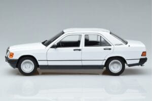 Mercedes 190 E W201 Blanc Norev 1:18 183820 Métal Moulé — image 4 sur 7