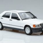 Mercedes 190 E W201 Blanc Norev 1:18 183820 Métal Moulé - image 5 of 7