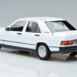 Mercedes 190 E W201 Blanc Norev 1:18 183820 Métal Moulé - image 6 of 7