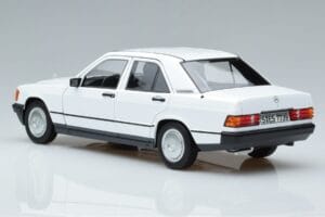 Mercedes 190 E W201 Blanc Norev 1:18 183820 Métal Moulé — image 6 sur 7