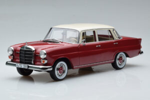 Mercedes 200 W110 Rouge Norev 1:18