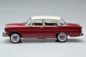 Mercedes 200 W110 Rouge Norev 1:18 183706 Métal Moulé — image 5 sur 7