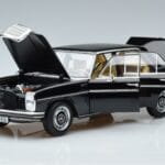Mercedes 200 W115 Édition Limitée Norev 1:18 183775 Métal Moulé - image 2 of 8