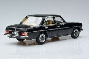 Mercedes 200 W115 Édition Limitée Norev 1:18 183775 Métal Moulé — image 3 sur 8