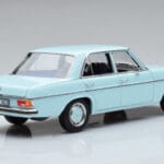 Mercedes 200 W115 Norev 1:18 183777 Métal Moulé - image 3 of 7