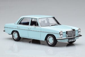 Mercedes 200 W115 Norev 1:18 183777 Métal Moulé — image 5 sur 7