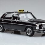 Mercedes 200 W115 Taxi Norev 1:18 183776 Métal Moulé - image 5 of 7