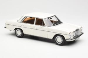 Mercedes 200 W115 Blanc Norev 1:18 183770 Métal Moulé — image 6 sur 8