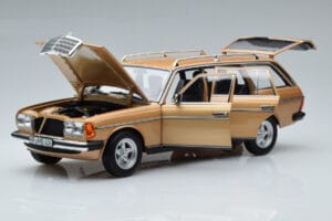 Mercedes 200T S123 AMG Package Beige Norev 1:18 183739 Métal Moulé — image 2 sur 9
