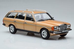 Mercedes 200T S123 AMG Package Beige Norev 1:18 183739 Métal Moulé — image 6 sur 9
