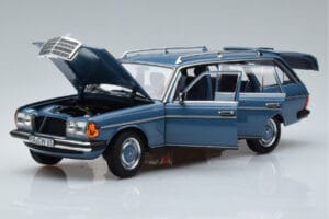 Mercedes 200T S123 Bleu Norev 1:18 183737 Métal Moulé — image 2 sur 7