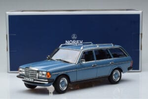 Mercedes 200T S123 Bleu Norev 1:18 183737 Métal Moulé — image 7 sur 7
