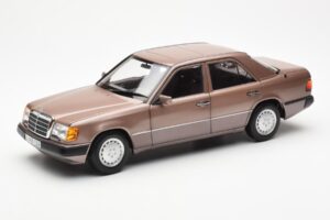 Mercedes 230E W124 Rosewood Metallic Édition Concessionnaire Norev 1:18 B66040697