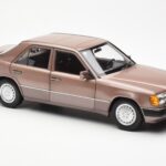 Mercedes 230E W124 Rosewood Metallic Édition Concessionnaire Norev 1:18 B66040697 - image 6 of 8