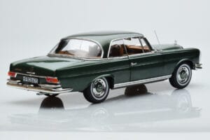 Mercedes 250 SE Coupe W111 Vert Métallique Édition Limitée Norev 1:18 183764 Métal Moulé — image 3 sur 7