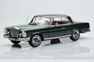 Mercedes 250 SE Coupe W111 Vert Métallique Édition Limitée Norev 1:18 183764 Métal Moulé