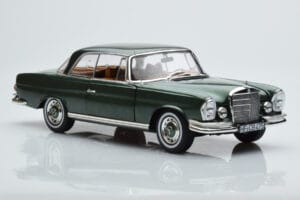 Mercedes 250 SE Coupe W111 Vert Métallique Édition Limitée Norev 1:18 183764 Métal Moulé — image 5 sur 7