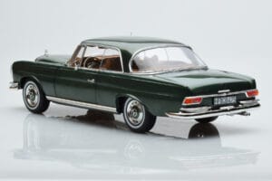 Mercedes 250 SE Coupe W111 Vert Métallique Édition Limitée Norev 1:18 183764 Métal Moulé — image 6 sur 7