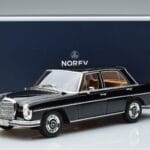 Mercedes 280 SE W108 Noir Norev 1:18 183762 Métal Moulé - image 7 of 7