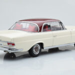 Mercedes 280 SE W108 Blanc AUTOart 1:18 - image 4 of 8