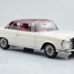 Mercedes 280 SE W108 Blanc AUTOart 1:18 - image 6 of 8