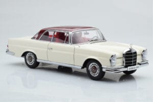 Mercedes 280 SE W108 Blanc AUTOart 1:18 76287 Métal Moulé — image 6 sur 8