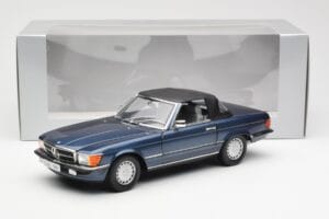 Mercedes 300 SL R107 Bleu Nautique Norev 1:18 183466 Métal Moulé — image 8 sur 8