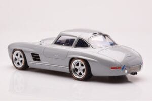 Mercedes 300 SL W198 Gullwing By S-Klub Gris GT Spirit 1:18 GT418 Résine — image 5 sur 6