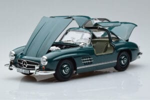 Mercedes 300 SL W198 Gullwing Vert Norev 1:18 183851 Métal Moulé — image 2 sur 7