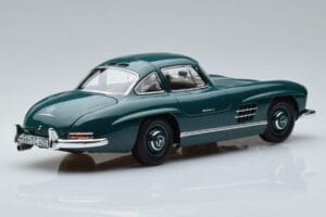 Mercedes 300 SL W198 Gullwing Vert Norev 1:18 183851 Métal Moulé — image 3 sur 7