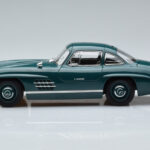 Mercedes 300 SL W198 Gullwing Vert Norev 1:18 - image 4 of 7