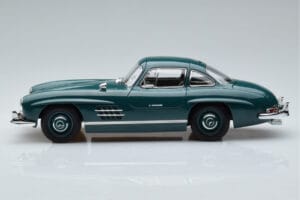 Mercedes 300 SL W198 Gullwing Vert Norev 1:18 183851 Métal Moulé — image 4 sur 7