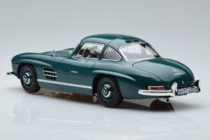 Mercedes 300 SL W198 Gullwing Vert Norev 1:18 183851 Métal Moulé — image 6 sur 7