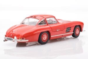Mercedes 300 SL W198 Gullwing Rouge Minichamps 1:18 110037211 Métal Moulé — image 3 sur 8