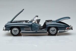 Mercedes 300 SL W198 Roadster Bleu Norev 1:18 B66040668 Métal Moulé — image 4 sur 9