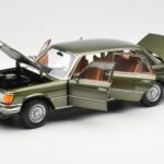 Mercedes 450SEL 6.9 W116 Vert Métallisé Norev 1:18 183455 - image 2 of 8