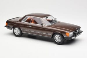 Mercedes 500 SLC C107 Marron KK-Scale 1:18 180851 Métal Moulé — image 4 sur 6