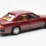 Mercedes 500E W124 Rouge Metallic Édition Concessionnaire Norev 1:18 B66040699 - image 3 of 8