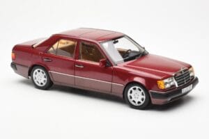 Mercedes 500E W124 Rouge Metallic Édition Concessionnaire Norev 1:18 B66040699 Métal Moulé — image 6 sur 8