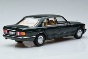 Mercedes 560 SEL W126 Vert Foncé Métallisé Norev 1:18 B66040682 Métal Moulé — image 3 sur 7