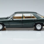 Mercedes 560 SEL W126 Vert Foncé Métallisé Norev 1:18 - image 4 of 7