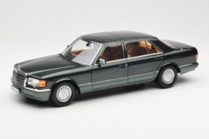 Mercedes 560 SEL W126 Night Vert Métallique Dealer Edition Norev 1:18 B66040626