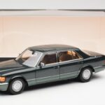 Mercedes 560 SEL W126 Night Vert Métallique Dealer Edition Norev 1:18 B66040626 - image 8 of 8