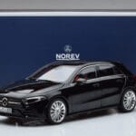 Mercedes A-Class W177 AMG Line Norev 1:18 183861 Métal Moulé - image 7 of 7