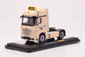 Mercedes Actros Gigaspace IAA 2012 Taxi NZG 1:50 MM0015 Métal Moulé — image 2 sur 4