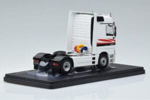 Mercedes Actros MP1 Blanc IXO 1:43 TR064 Métal Moulé — image 2 sur 6